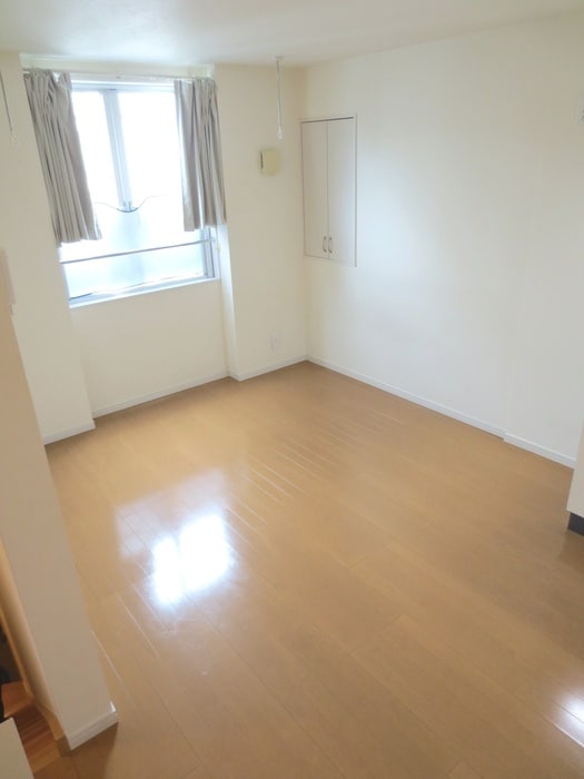 居室 ロ－レル本郷