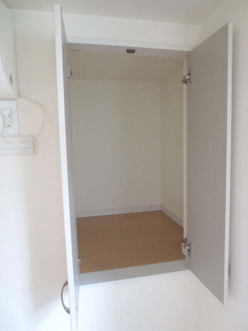 収納 ロ－レル本郷