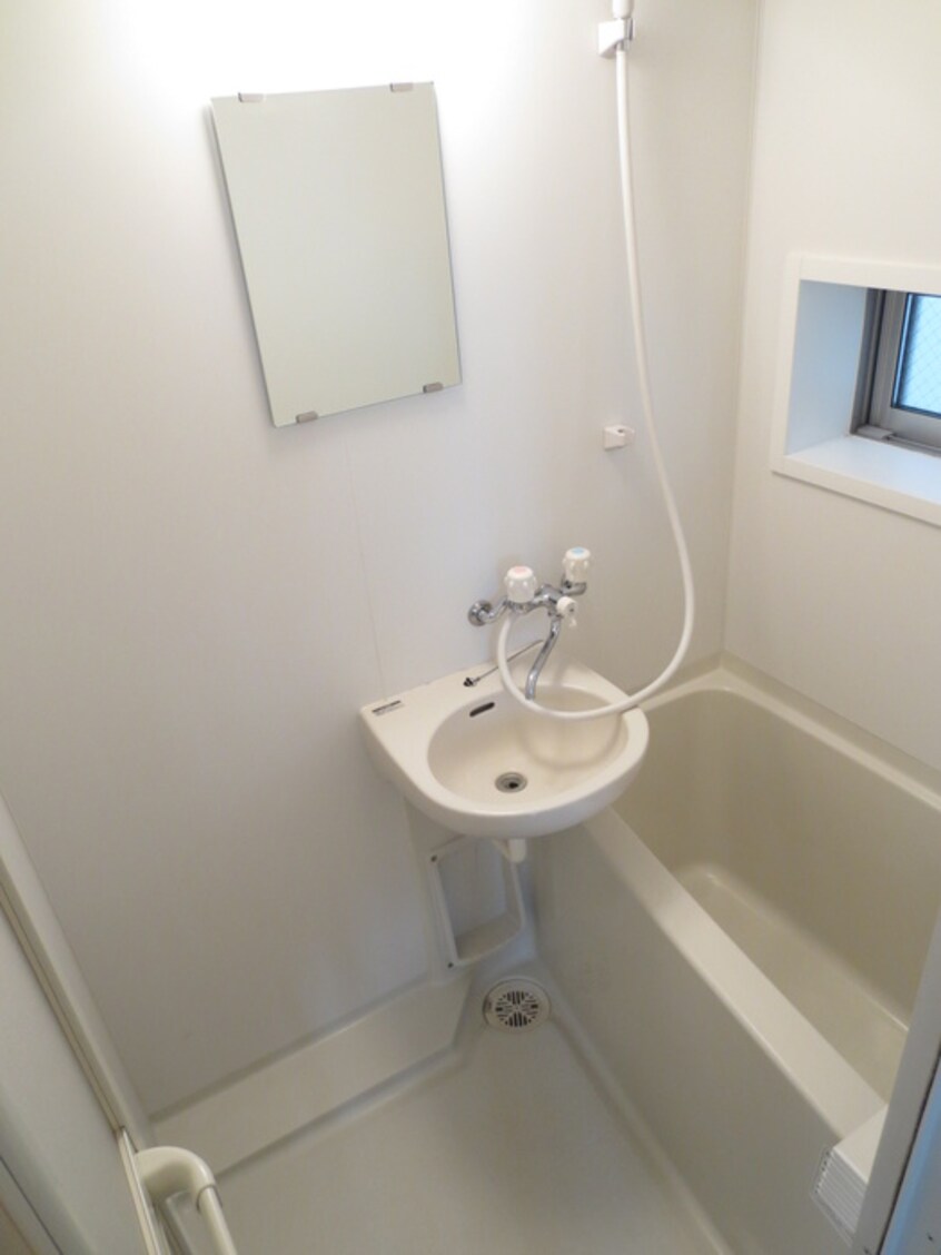 バス／シャワールーム等 ロ－レル本郷