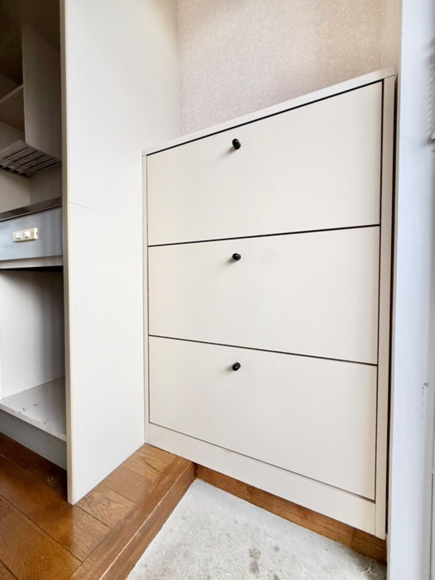 靴箱 ウイステリア国立