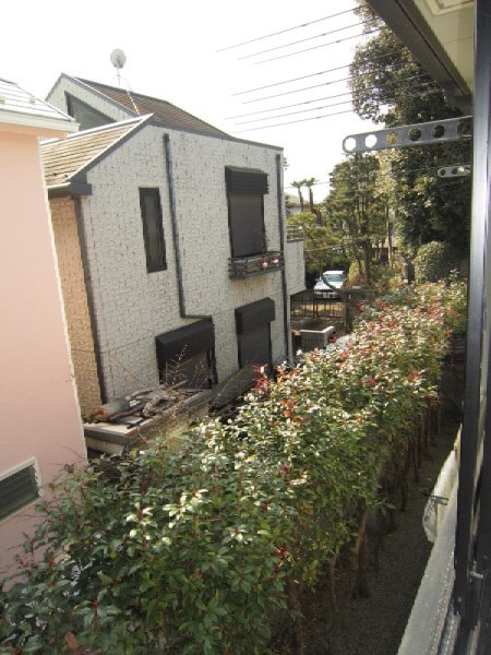 室内からの展望 グリーンフラッツ旗の台