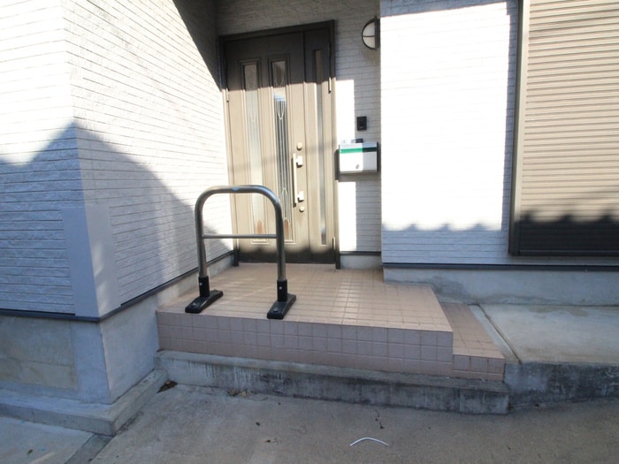 エントランス部分 溝沼５丁目戸建