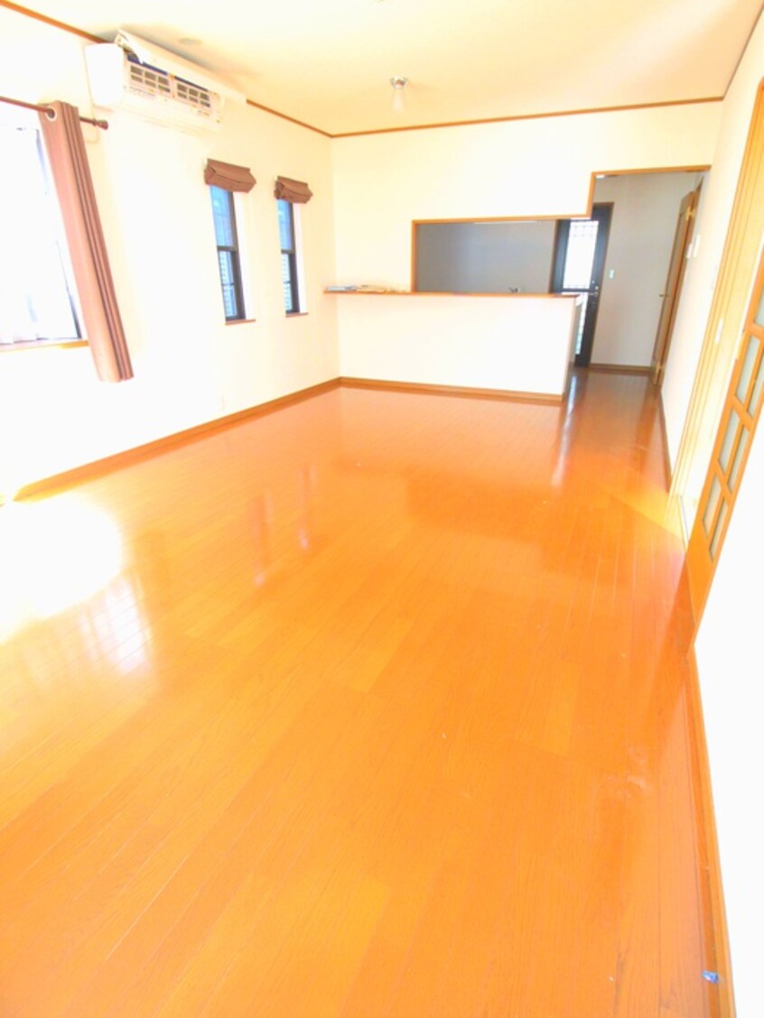 居室 溝沼５丁目戸建