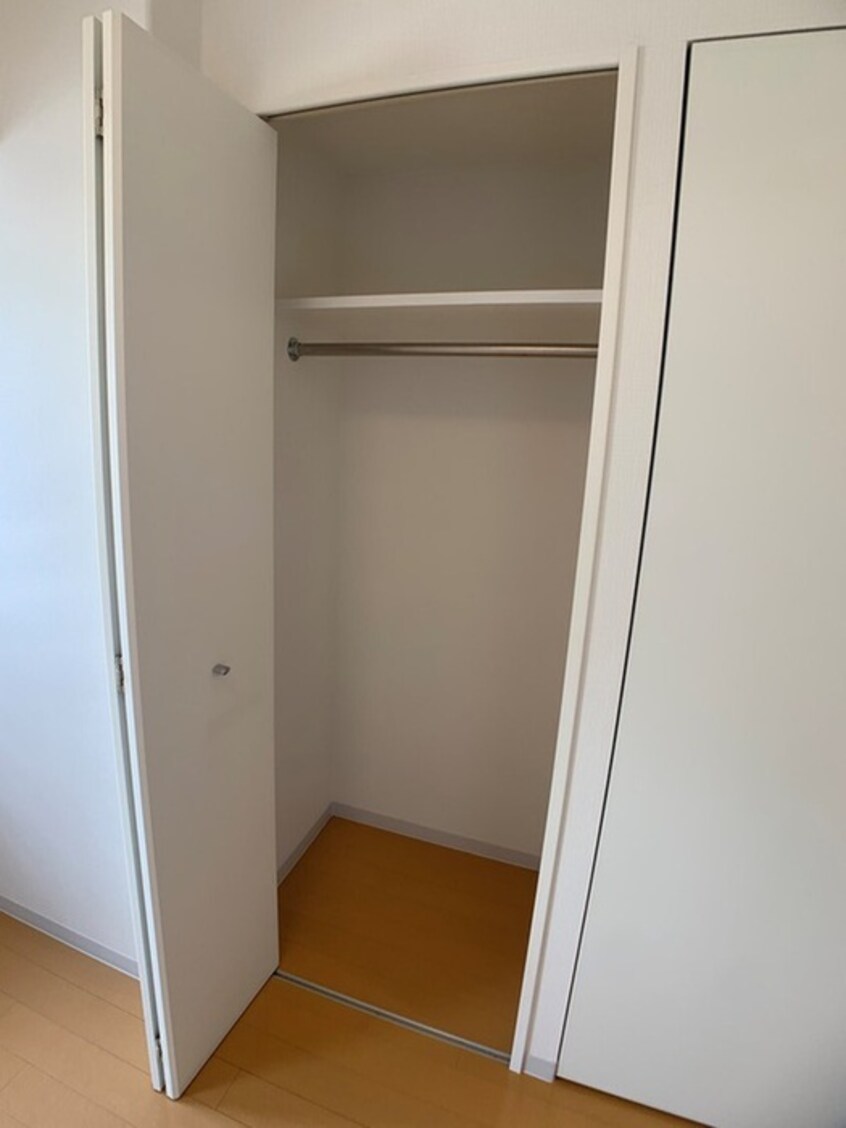 収納 ライブコ－ト草加