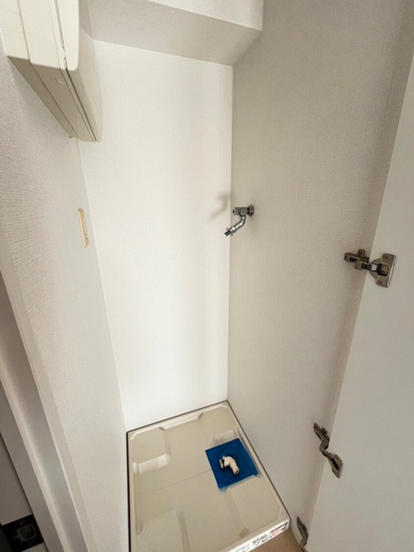 洗濯機置場 ライブコ－ト草加