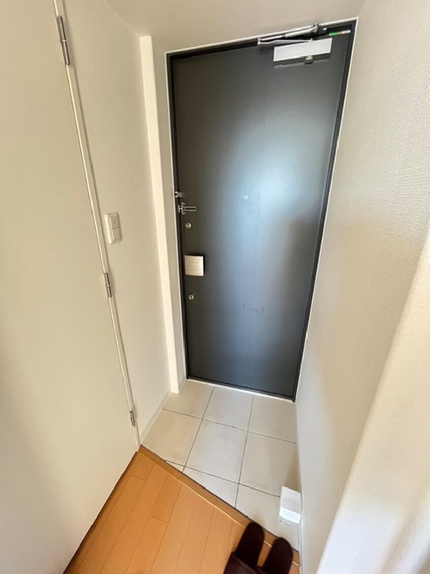 玄関 ライブコ－ト草加