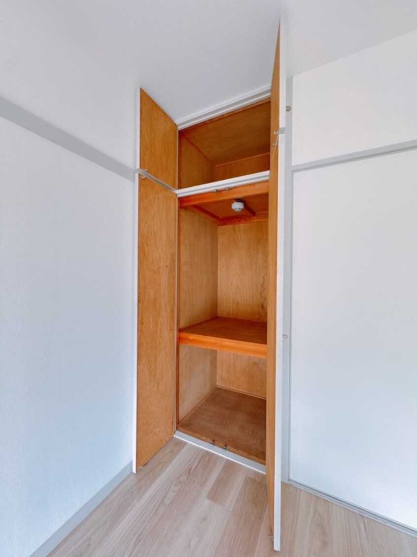 収納 レスポワール祇園