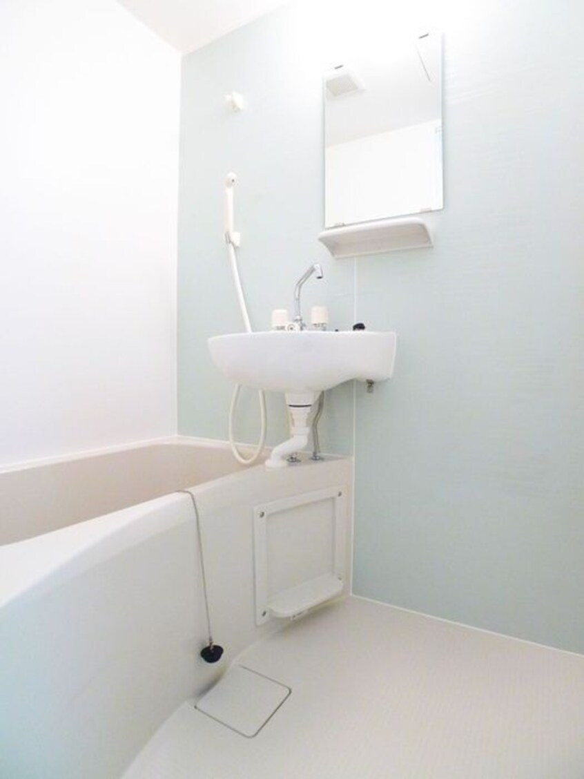 バス／シャワールーム等 ラフィ－ヌ松ヶ丘