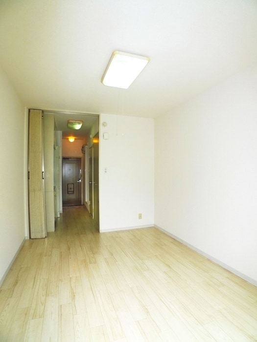 居室 ラフィ－ヌ松ヶ丘