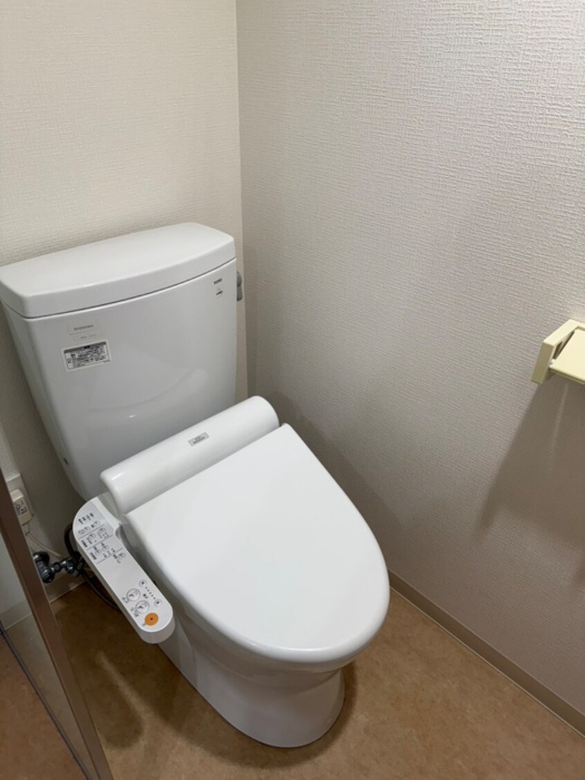 トイレ ＥＬ　ＰＡＴＩＯ