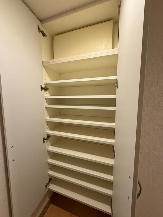 靴箱 ＥＬ　ＰＡＴＩＯ