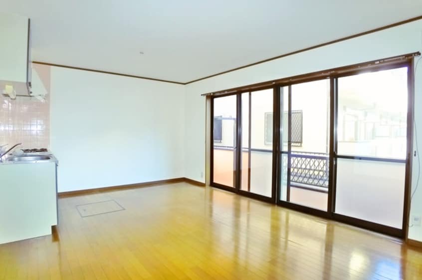 居室 ラフィ－ヌ・ジュネス２