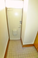 玄関 ラフィ－ヌ・ジュネス２