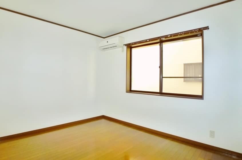 居室 ラフィ－ヌ・ジュネス２