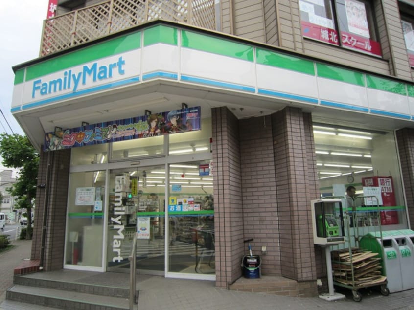 ファミリーマート(コンビニ)まで73m プルミエ－ル清州