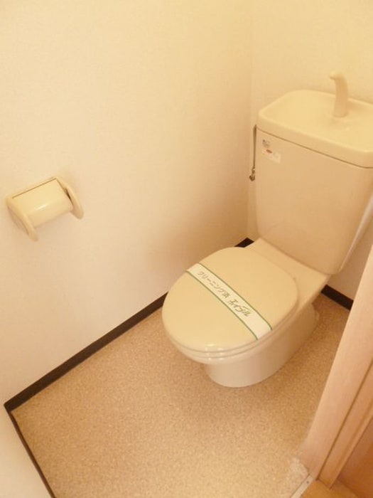 トイレ ラフィーネ１