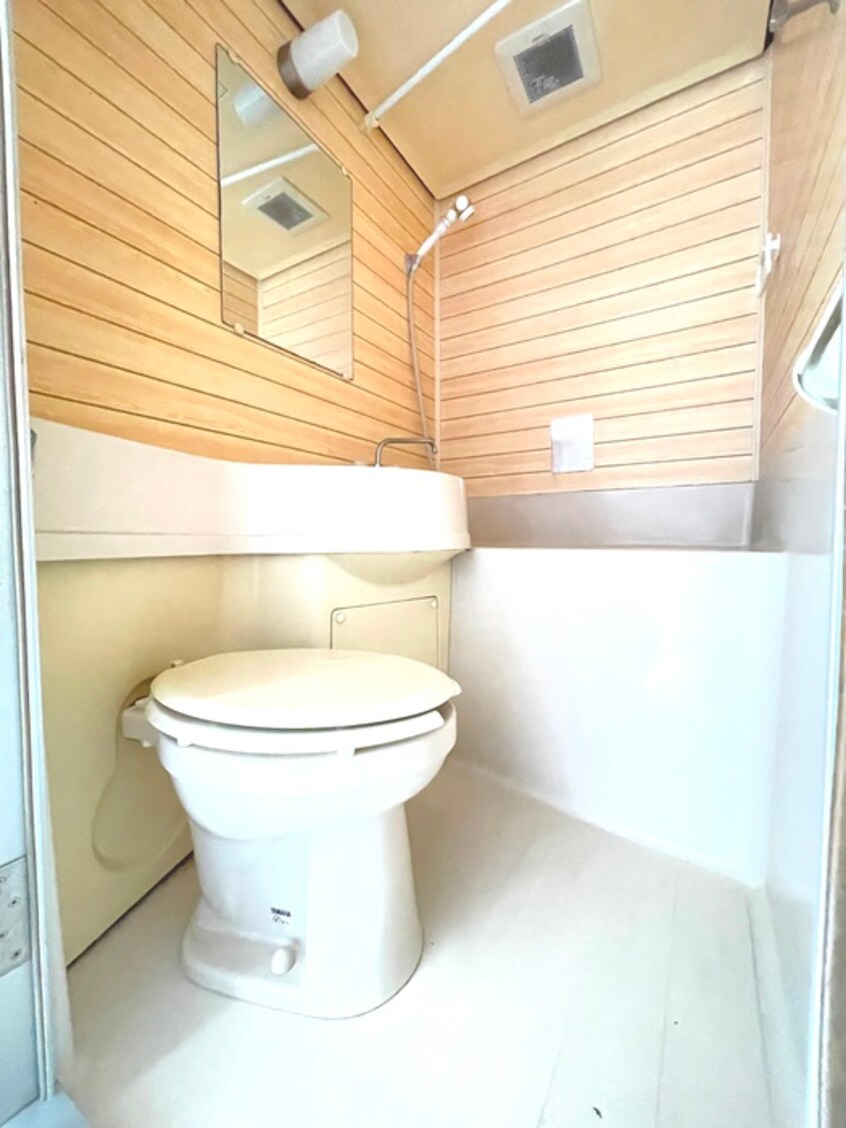 トイレ 小野宮ＮＩＣハイム鶴見第５