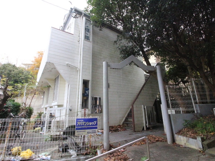 エントランス部分 パンシオン堀ノ内