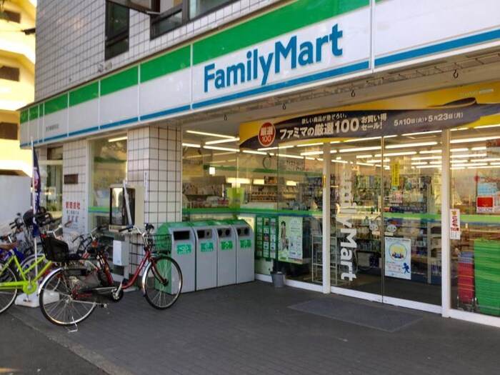 ファミリーマート京王稲城駅前店(コンビニ)まで400m ＳＴコ－ポ