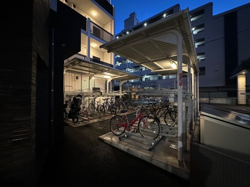 駐輪場 RITZ　LAPIS