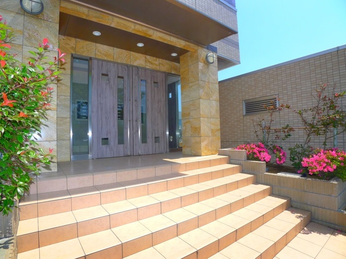 エントランス部分 スプリングホ－ム