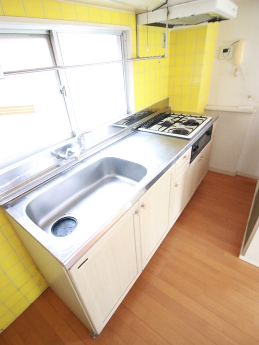 キッチン ブラザ－ビル(401)