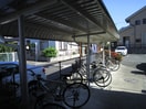 駐輪場 アヴェニュ－