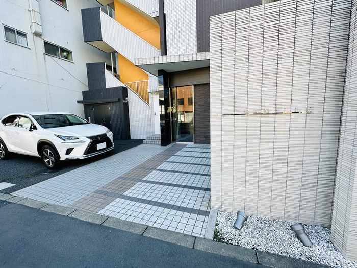 エントランス部分 ファミーユ