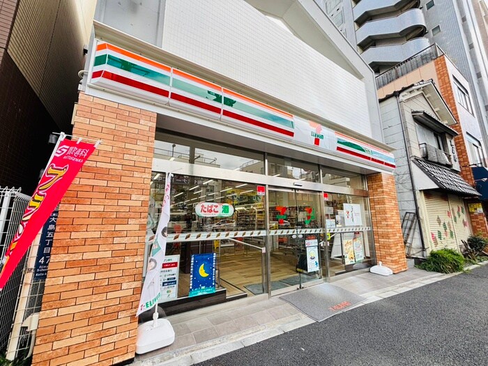 セブンイレブン(コンビニ)まで65m ファミーユ