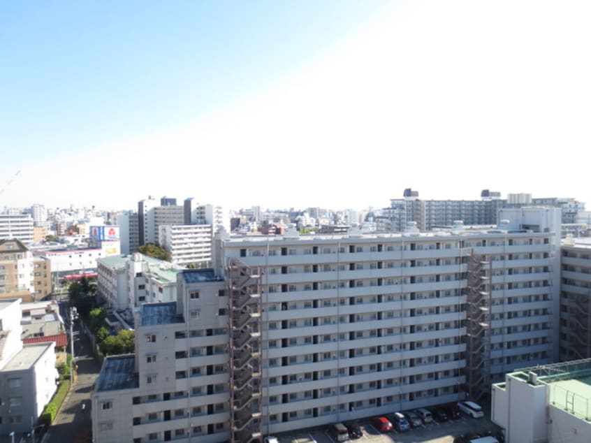 室内からの展望 サンフレアサクマ15