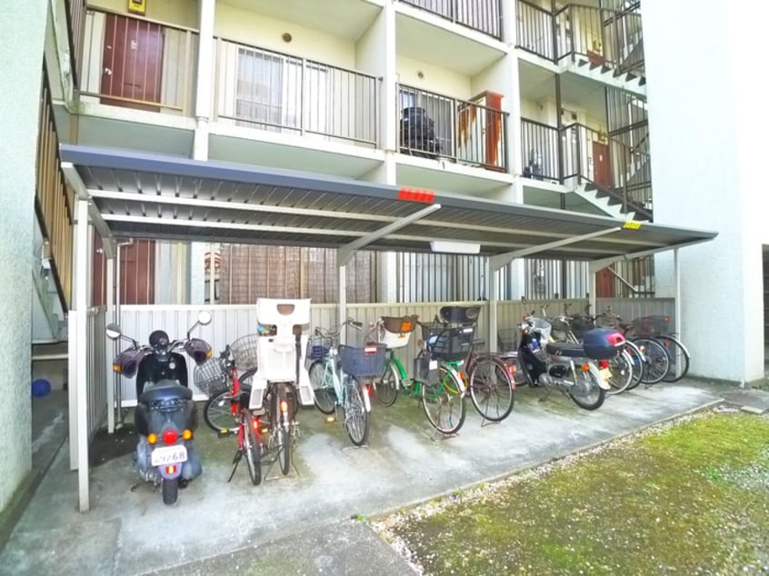 駐輪場 東国分マンション（201）