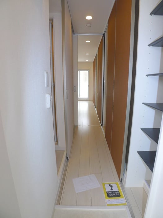 玄関 リブリ・ブリッジ・津田沼