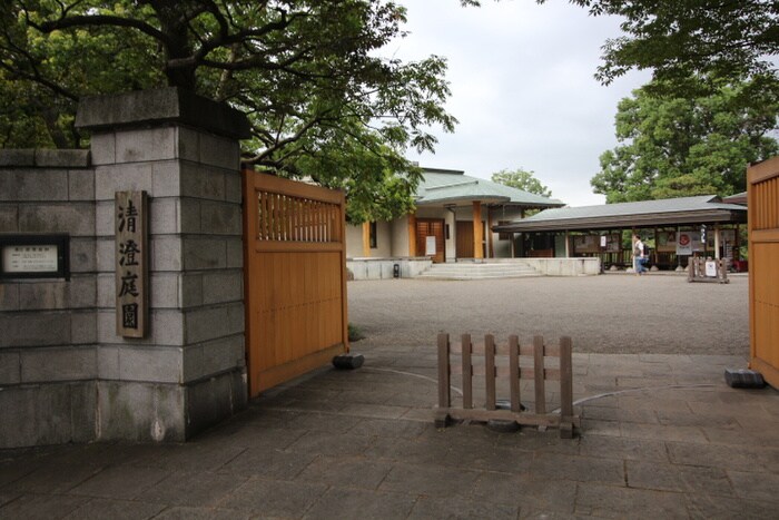 清澄庭園(公園)まで397m クレストコート清澄白河