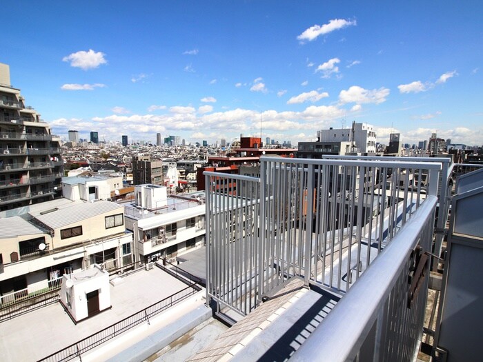 室内からの展望 ドゥ－エ学芸大学Ⅱ