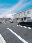 駐車場 Famille
