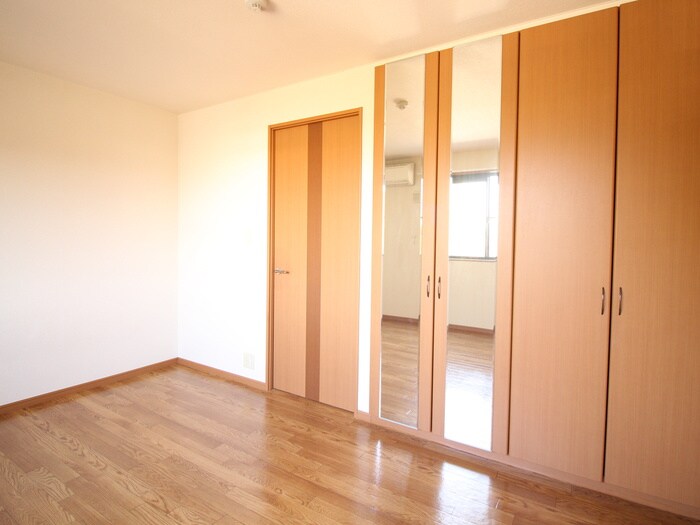 居室 ガーデンヒルズNAKAYAMA参番館