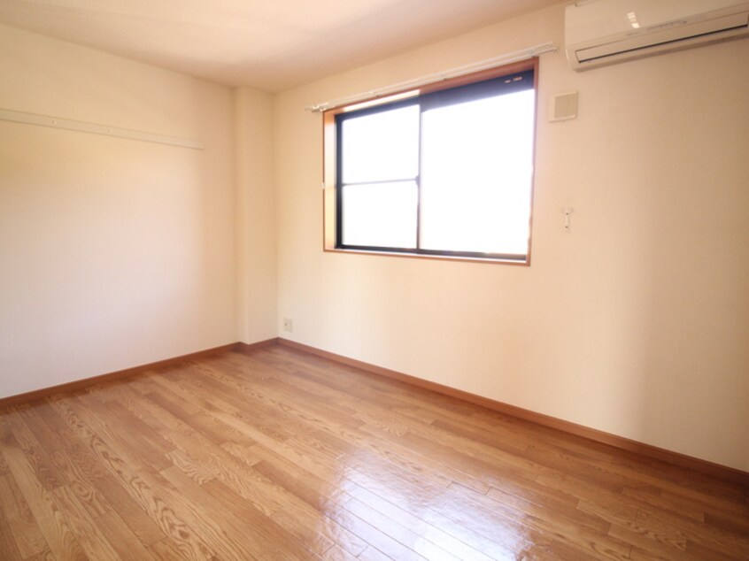 居室 ガーデンヒルズNAKAYAMA参番館