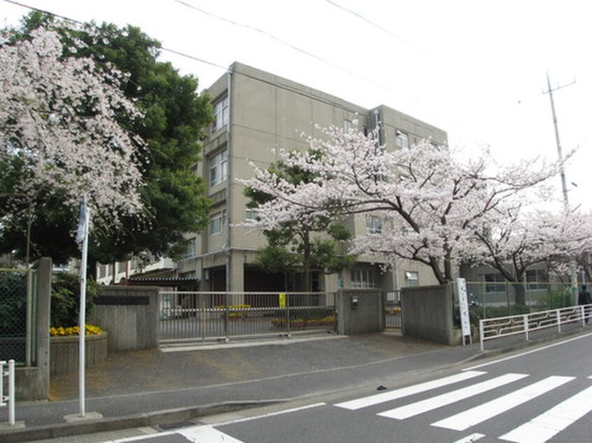 横浜市立大豆戸小学校(小学校)まで478m サンシティアゼリア