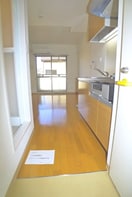 玄関 CLUB ORIENT No.141 YACHIYODAI