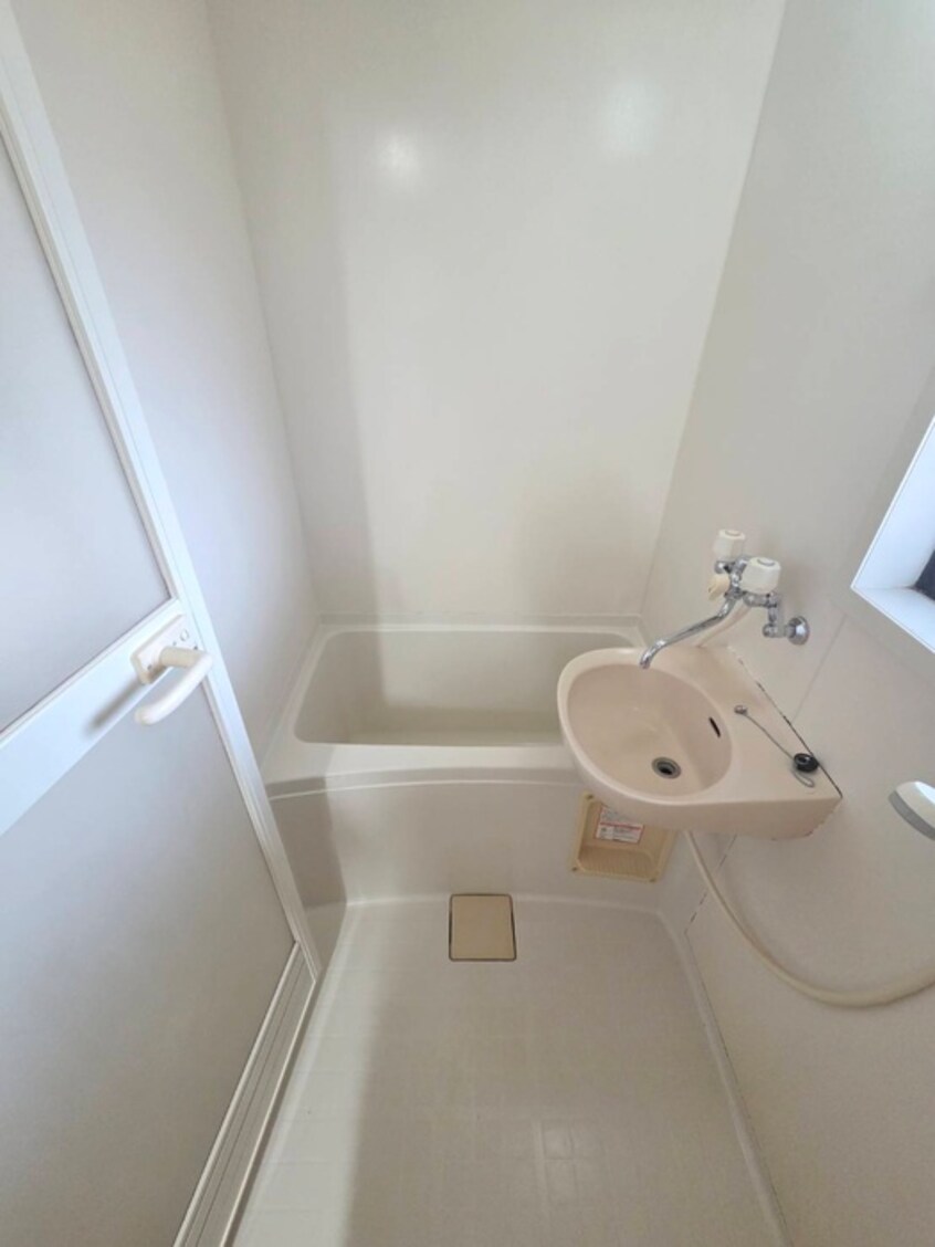 バス／シャワールーム等 秋山ハイツ