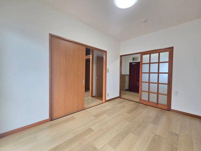 居室 秋山ハイツ