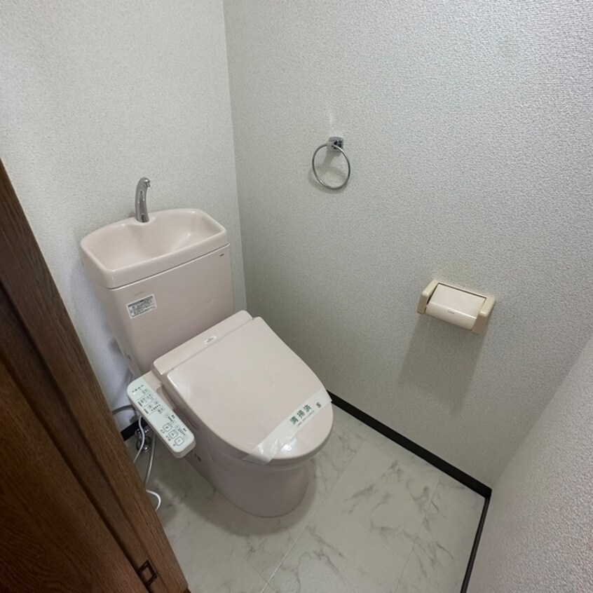 トイレ エクレ－ルＨＡＲＵ