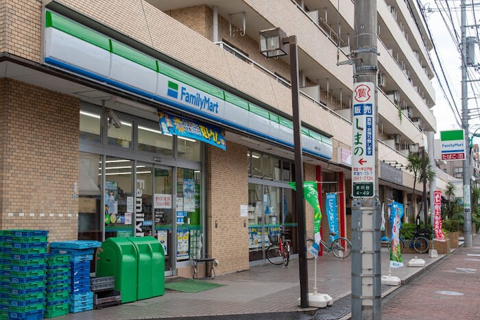 ファミリーマート 練馬氷川台店(コンビニ)まで440m リュンヌ氷川台