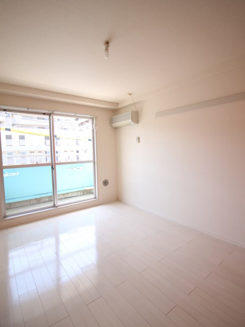 玄関 ヒルサイド・フラッツⅢ