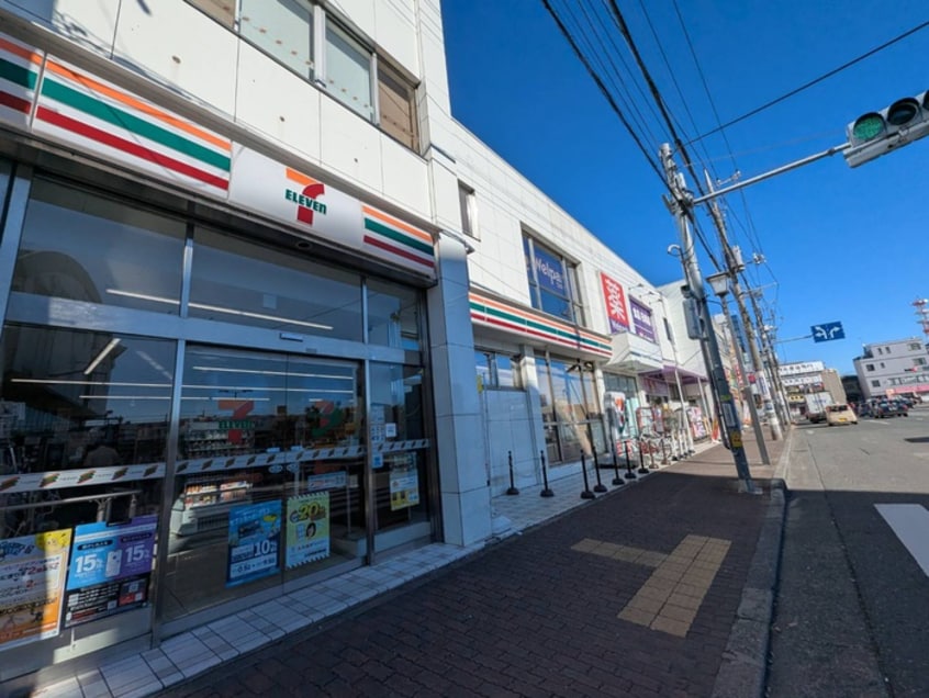 セプンイレブン(コンビニ)まで720m ステラアネックス