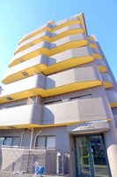 ラ・ルネータの外観