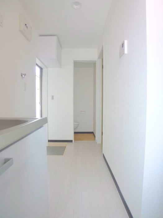 廊下 ラ・カンパネラ新鎌ヶ谷