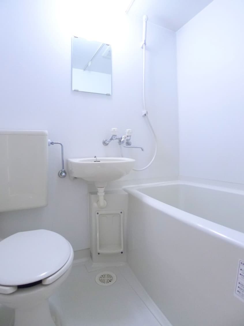 バス／シャワールーム等 カムフォート新宿