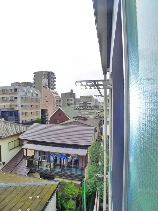 室内からの展望 カムフォート新宿