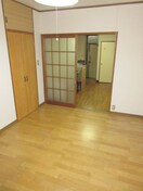 居室 ユタカビル